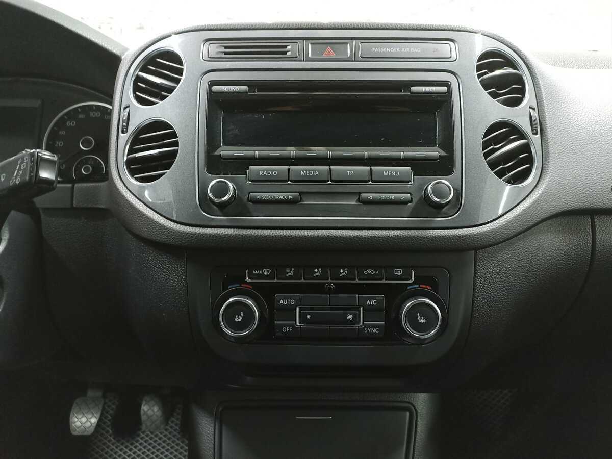 Volkswagen Tiguan, 2012 - Фото №14