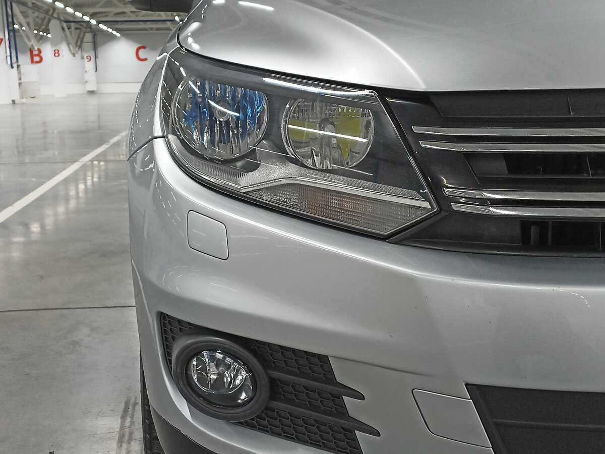 Volkswagen Tiguan, 2012 - Фото №16