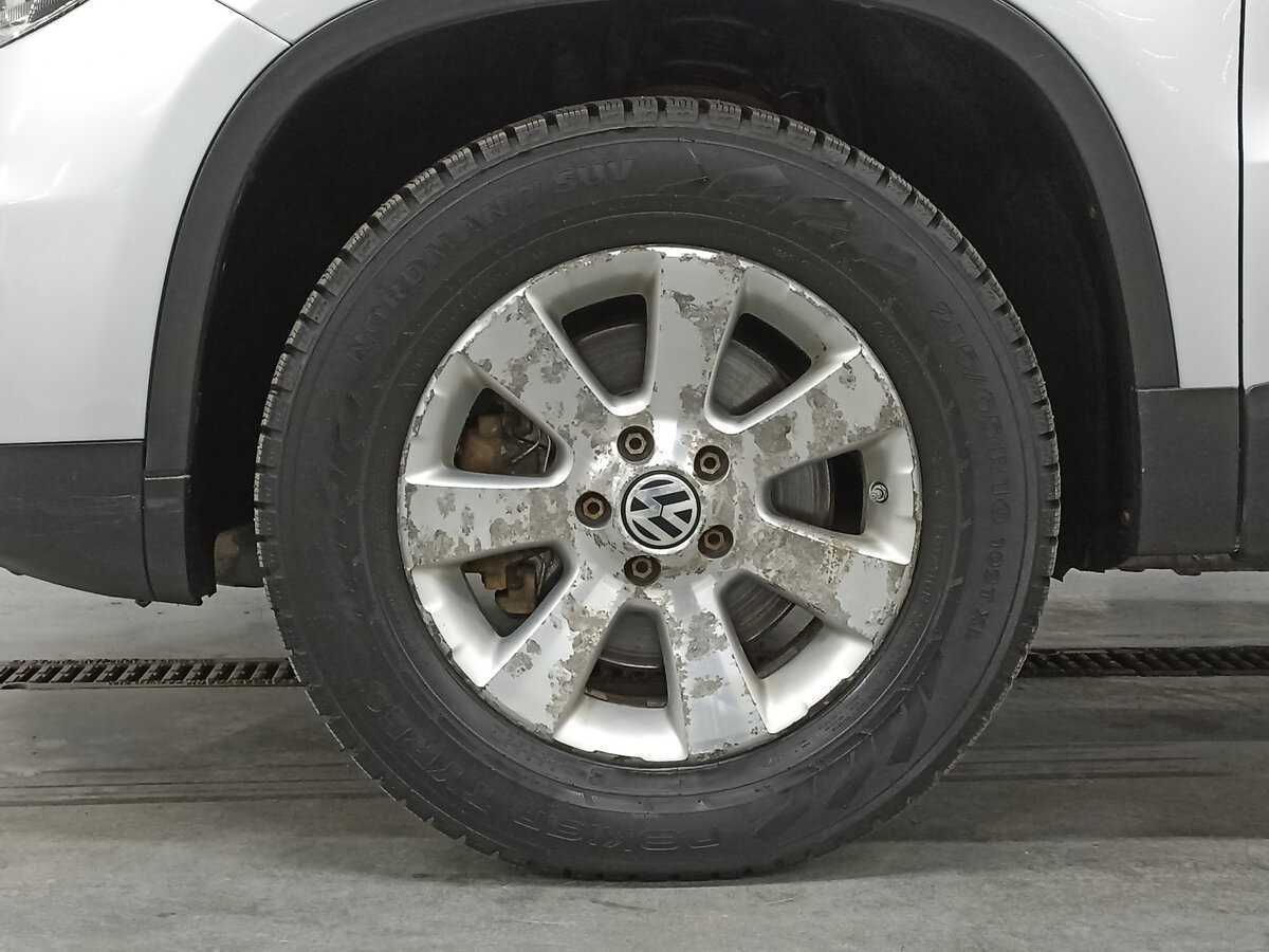 Volkswagen Tiguan, 2012 - Фото №17