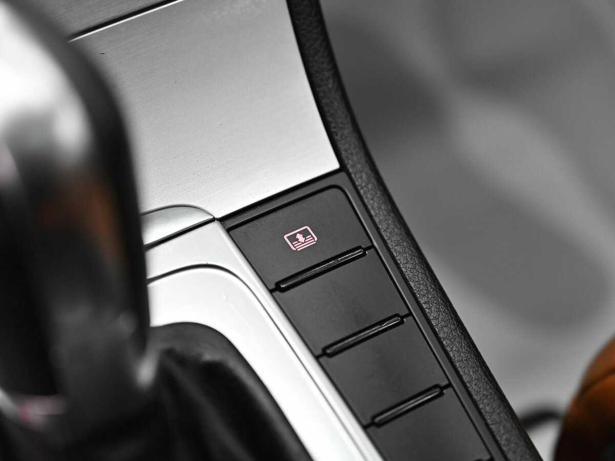 Volkswagen Passat CC, 2013 - Фото №10