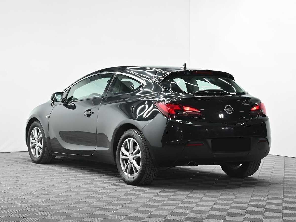 Opel Astra GTC, 2012 - Фото №2