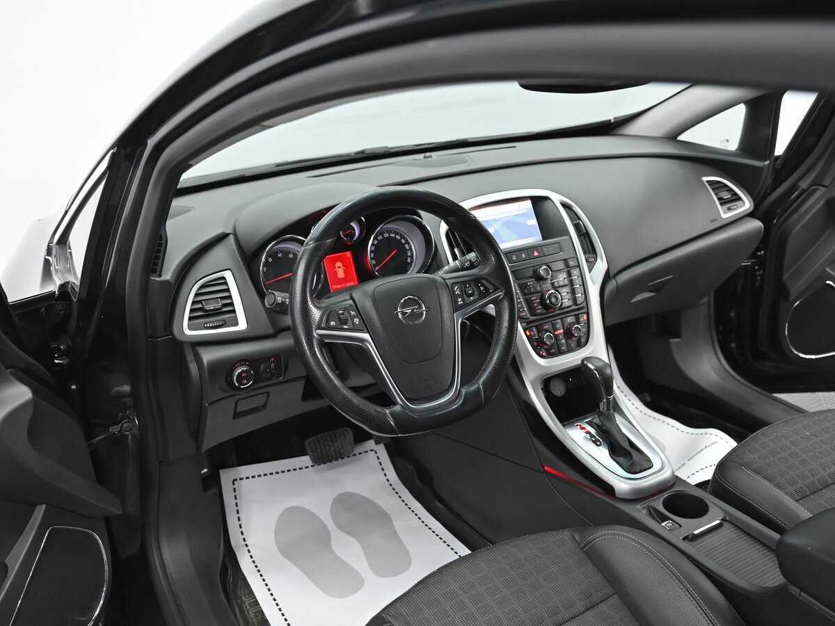 Opel Astra GTC, 2012 - Фото №11