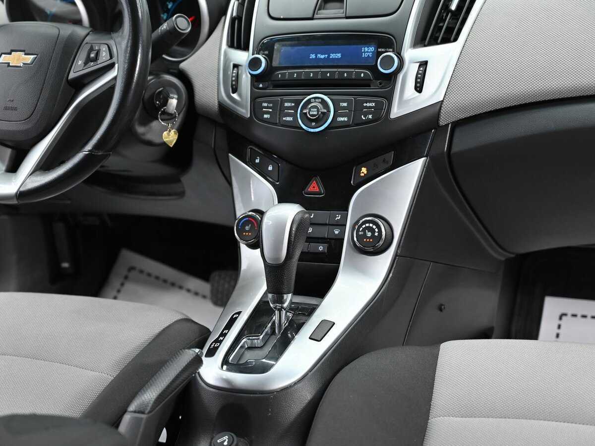 Chevrolet Cruze, 2013 - Фото №9
