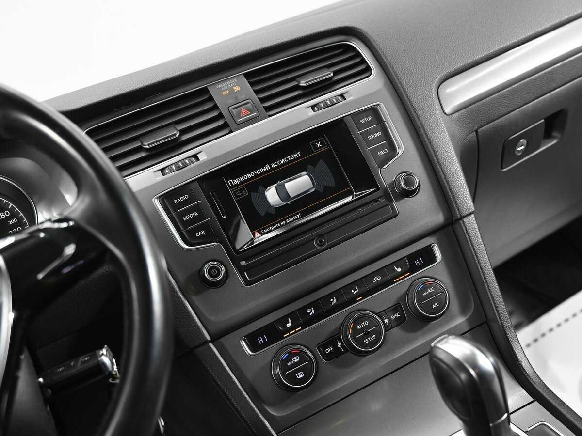 Volkswagen Golf, 2013 - Фото №9