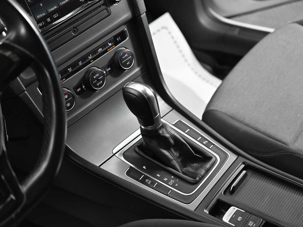 Volkswagen Golf, 2013 - Фото №11