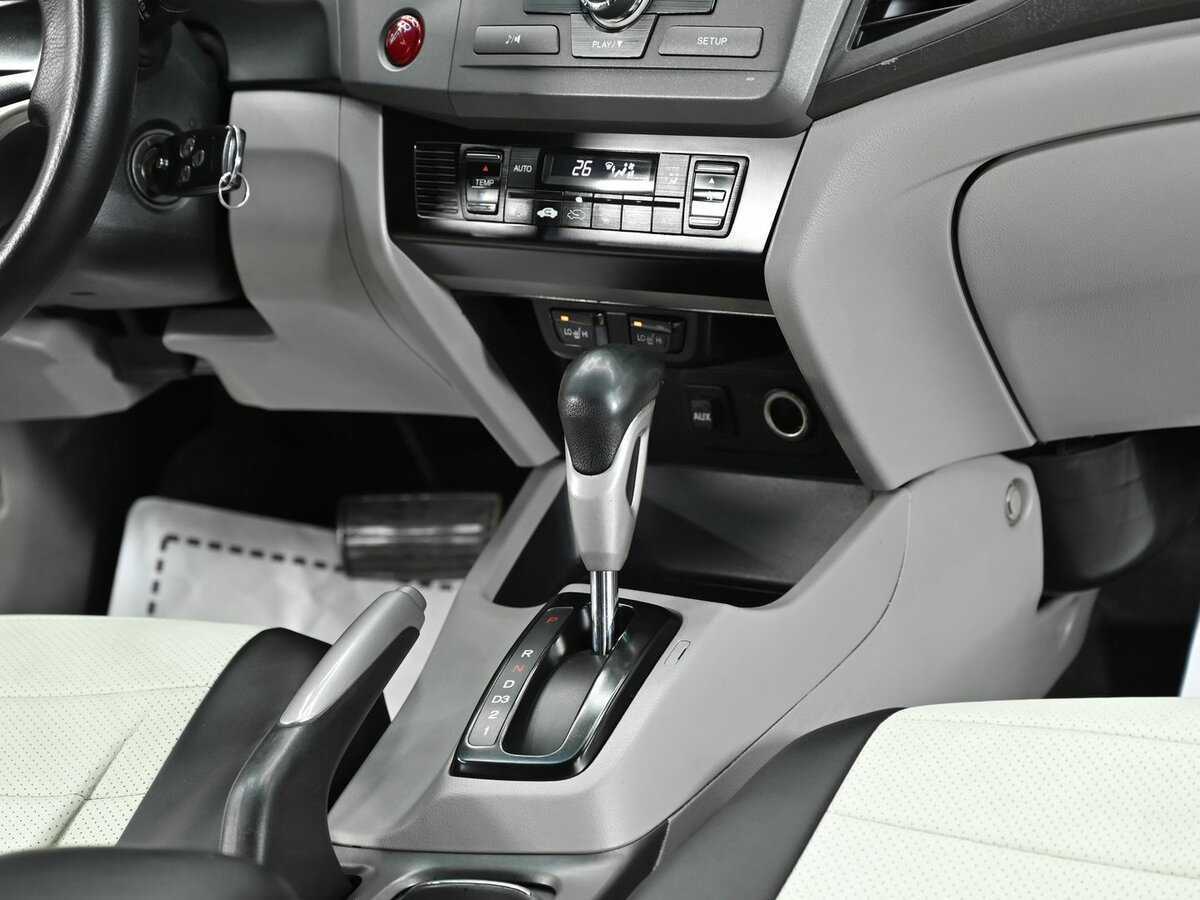 Honda Civic, 2012 - Фото №7