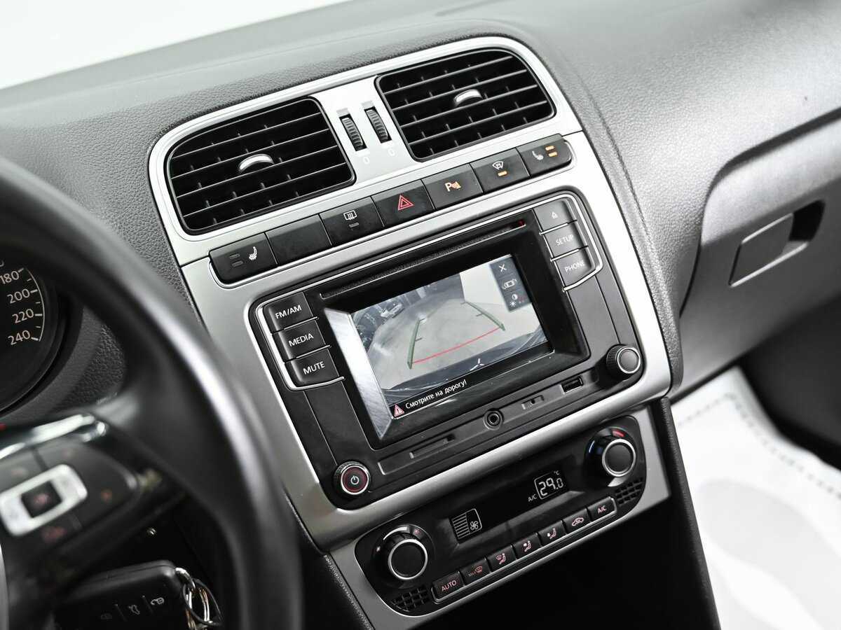 Volkswagen Polo, 2017 - Фото №11