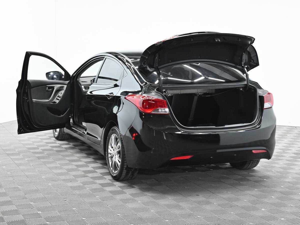 Hyundai Elantra, 2012 - Фото №4