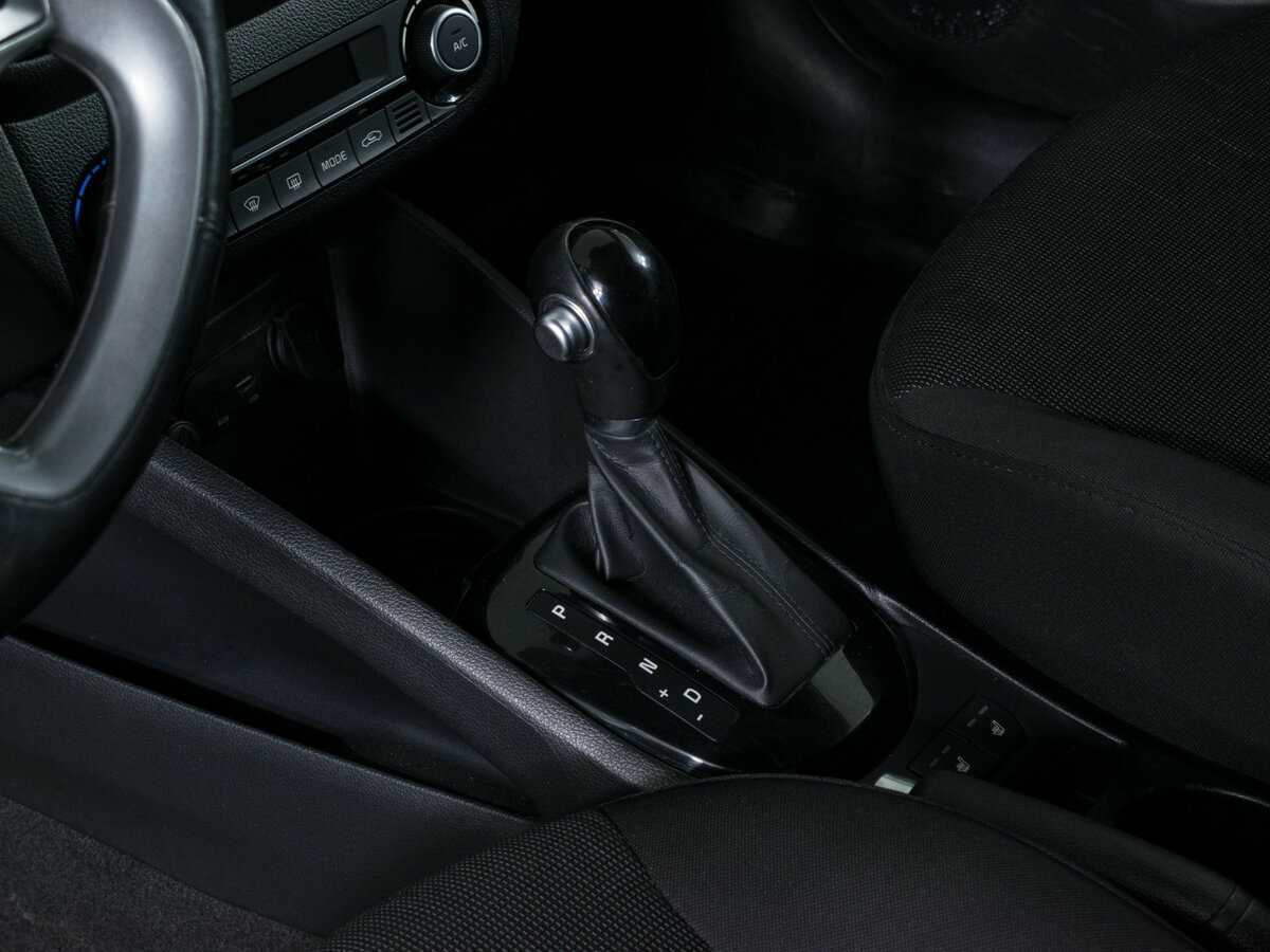 Kia Rio, 2016 - Фото №13