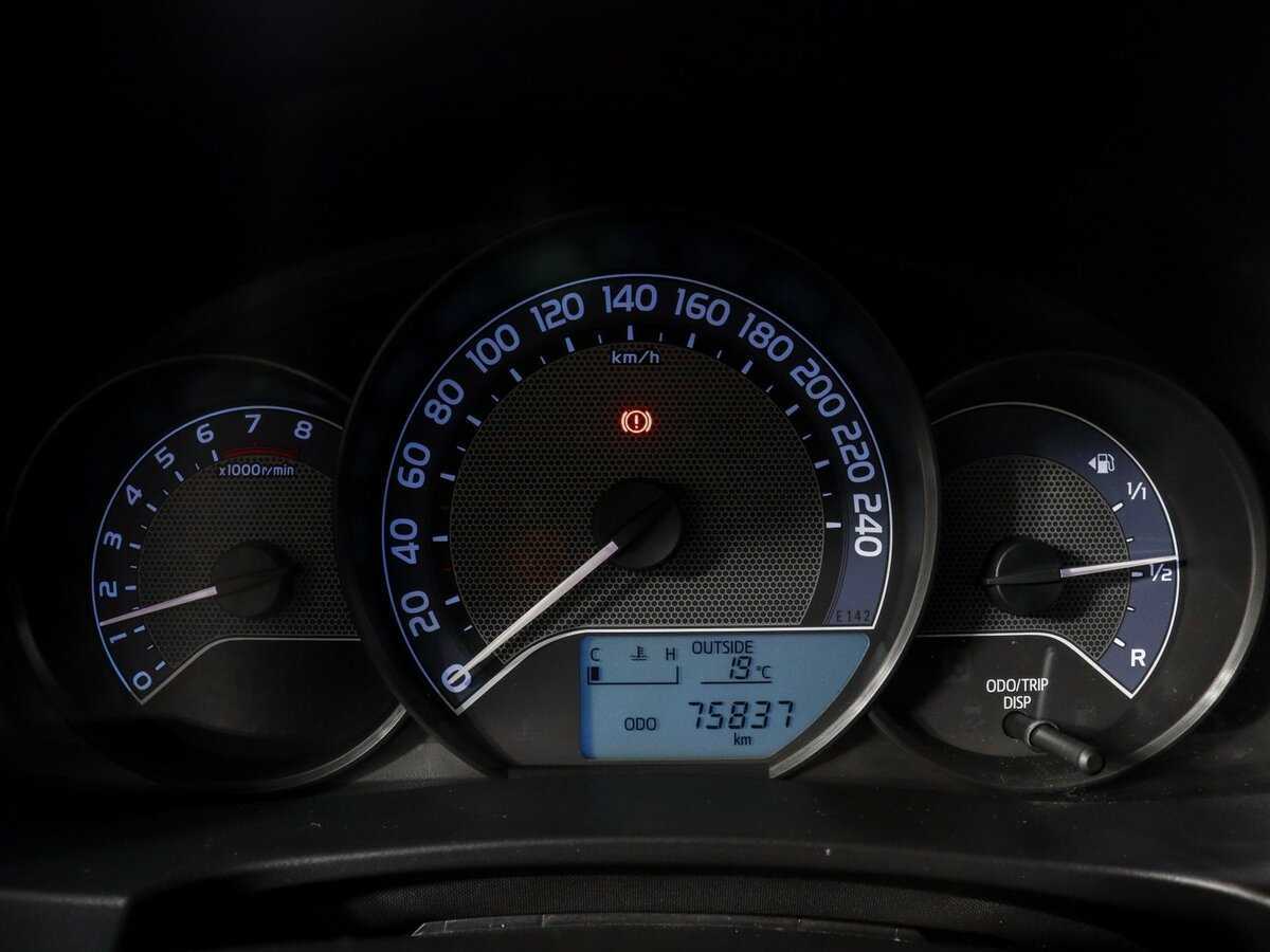 Toyota Corolla, 2014 - Фото №10