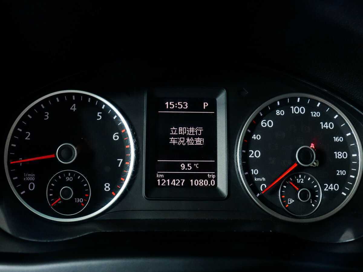 Volkswagen Tiguan, 2015 - Фото №10