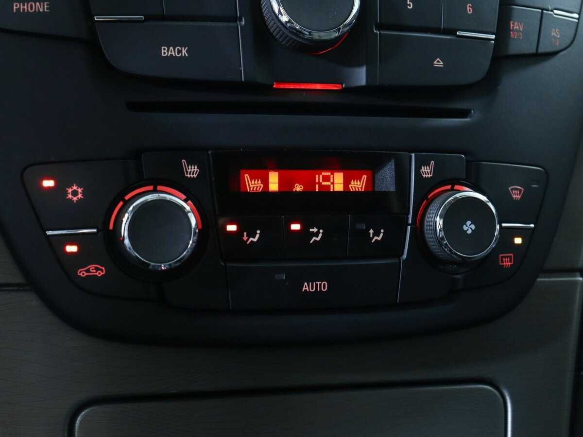 Opel Insignia, 2012 - Фото №9