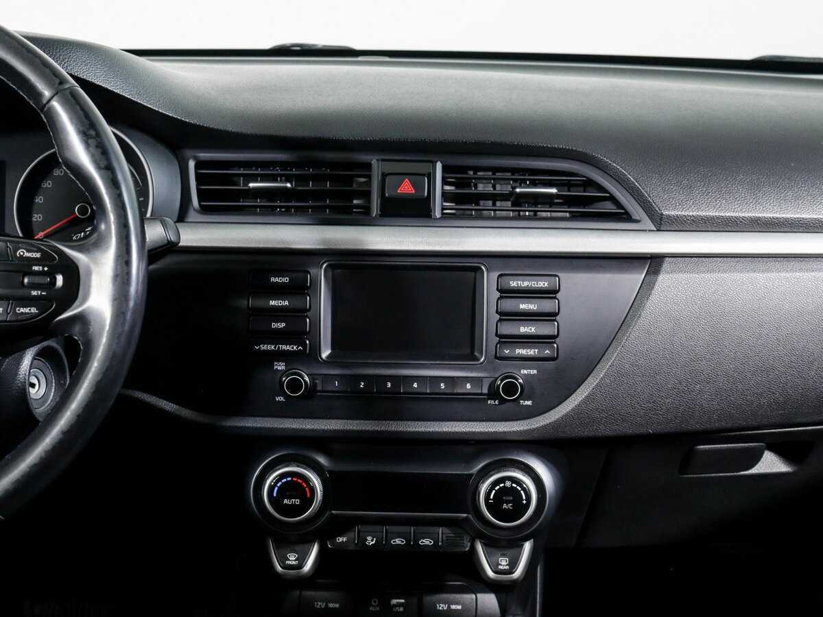 Kia Rio X-Line, 2018 - Фото №7