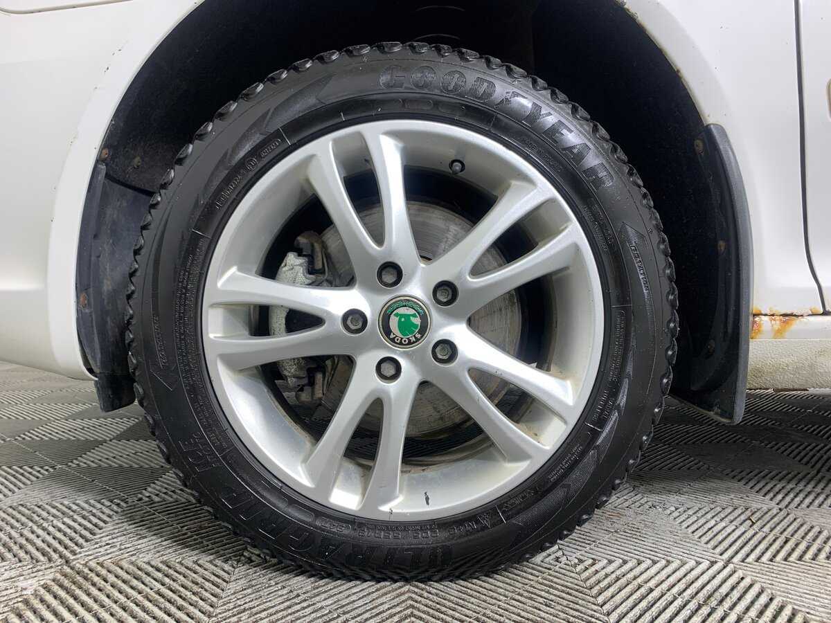 Skoda Octavia, 2012 - Фото №9