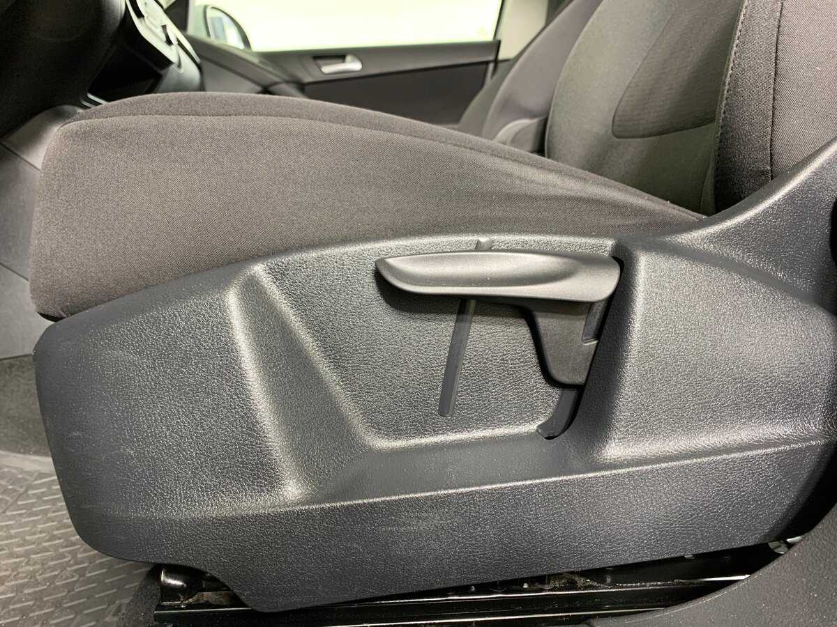 Volkswagen Tiguan, 2014 - Фото №16