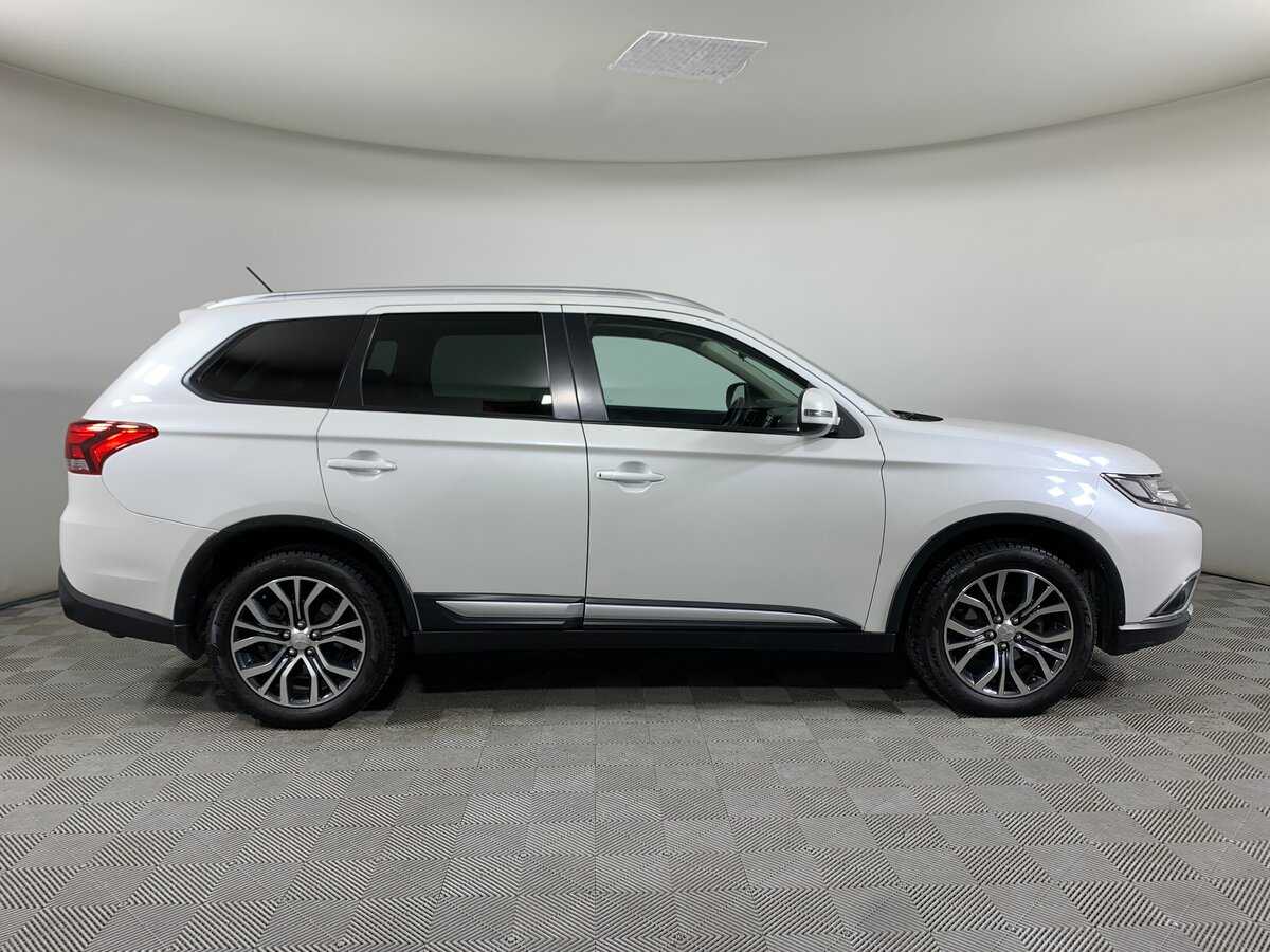 Mitsubishi Outlander, 2016 - Фото №3
