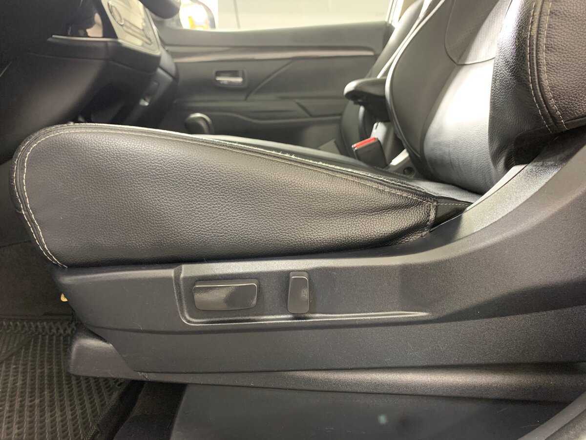 Mitsubishi Outlander, 2016 - Фото №16