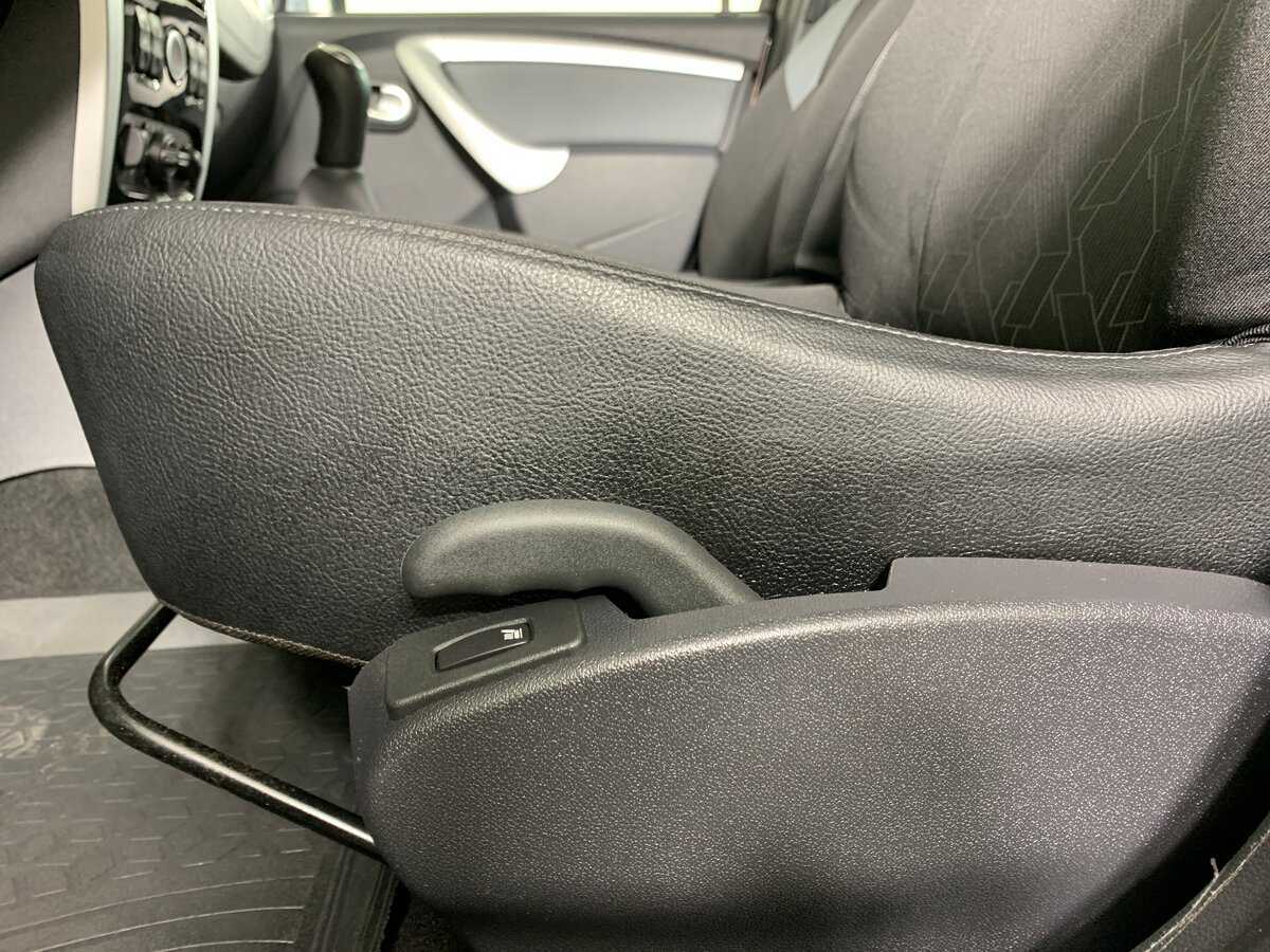 Lada (ВАЗ) Largus Cross, 2020 - Фото №16