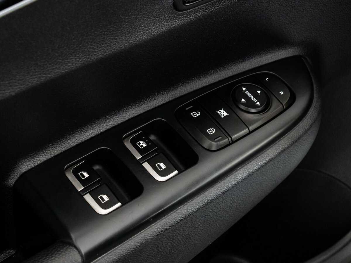 Kia Rio X-Line, 2018 - Фото №13