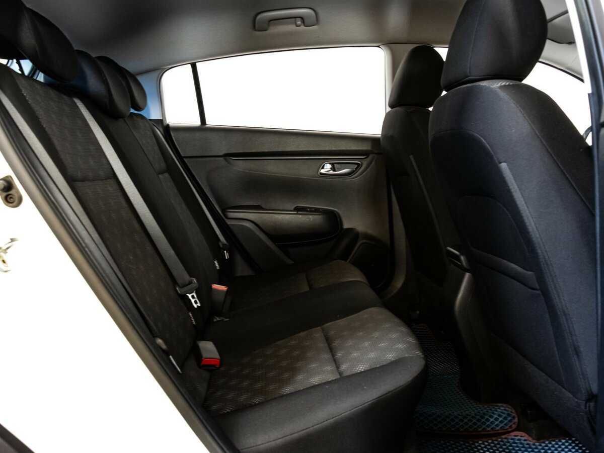 Kia Rio X-Line, 2018 - Фото №14