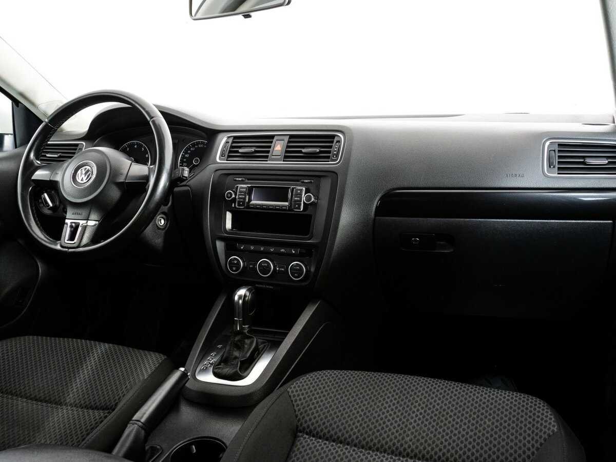 Volkswagen Jetta, 2012 - Фото №6