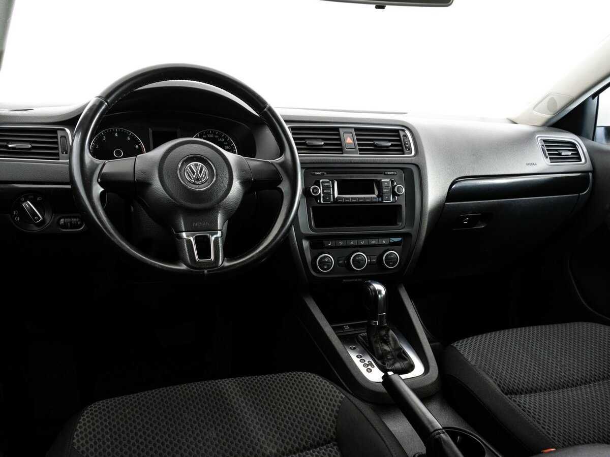 Volkswagen Jetta, 2012 - Фото №8