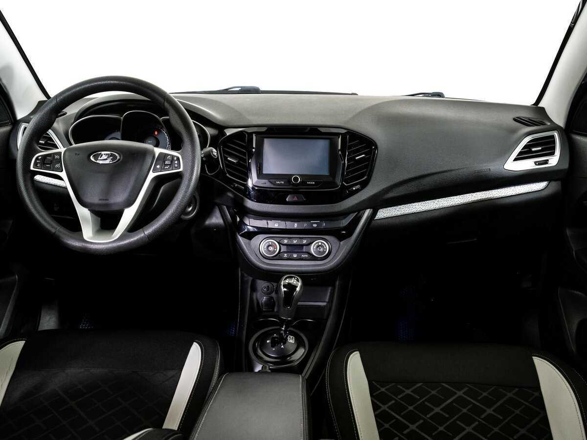 Lada (ВАЗ) Vesta SW, 2019 - Фото №9