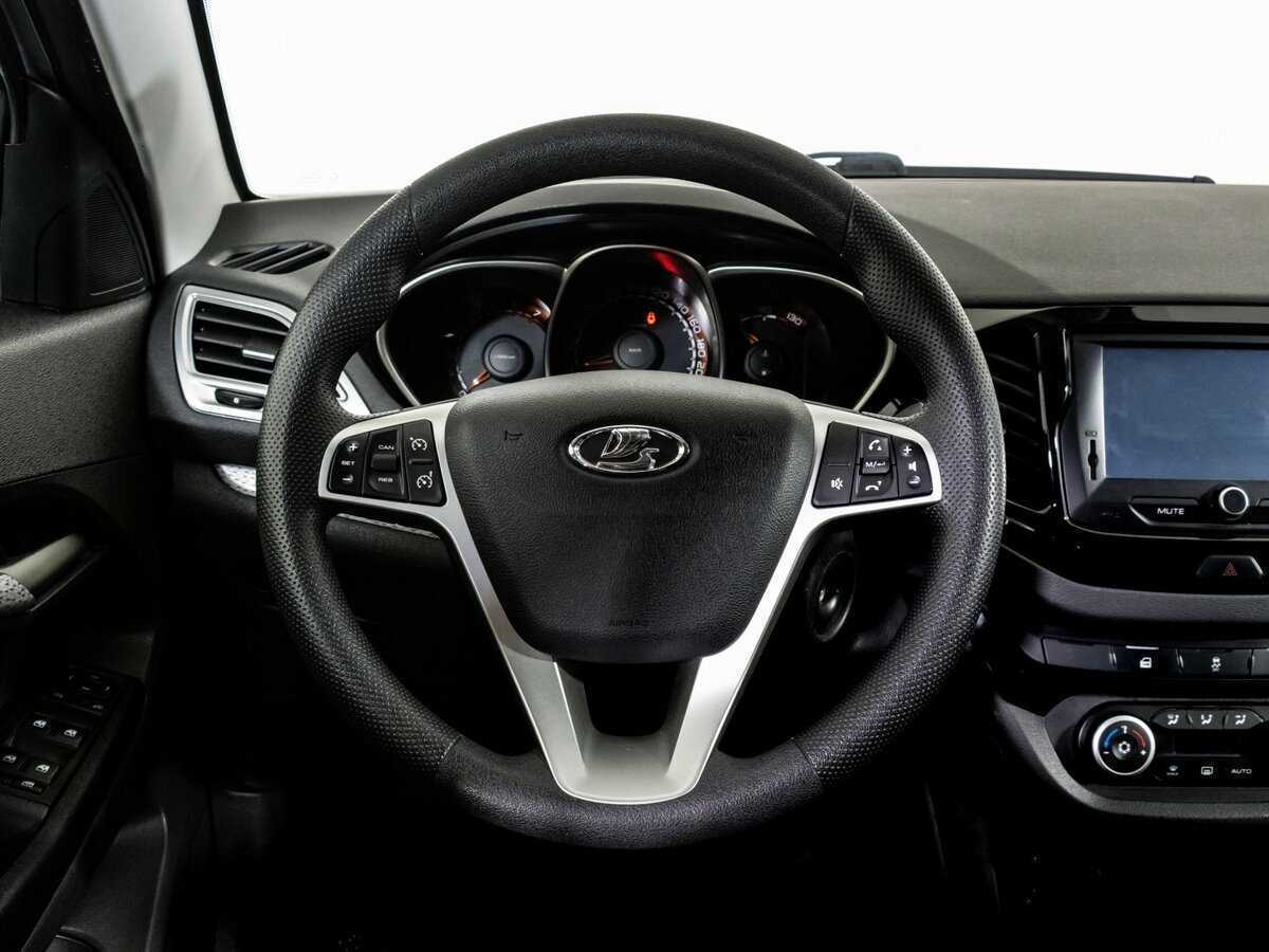 Lada (ВАЗ) Vesta SW, 2019 - Фото №11