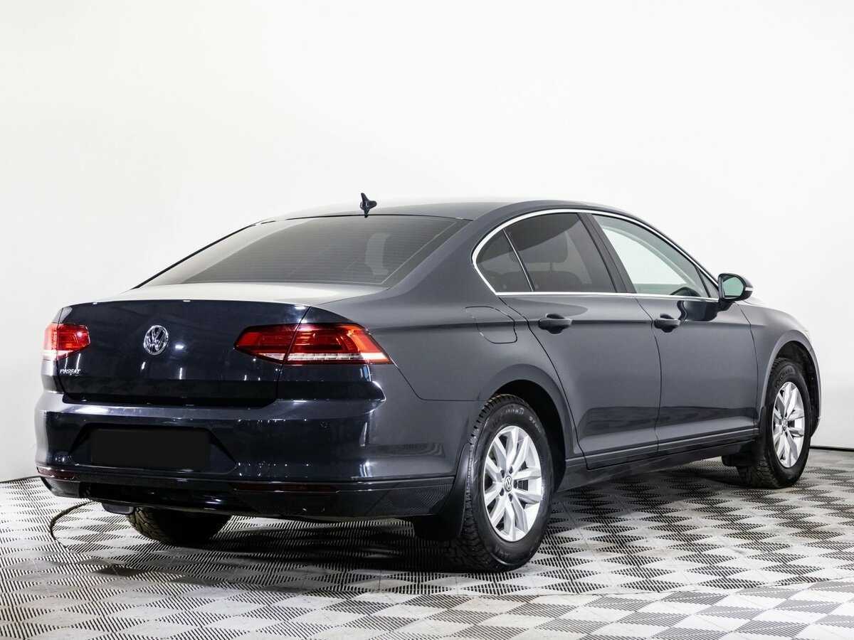 Volkswagen Passat, 2018 - Фото №3