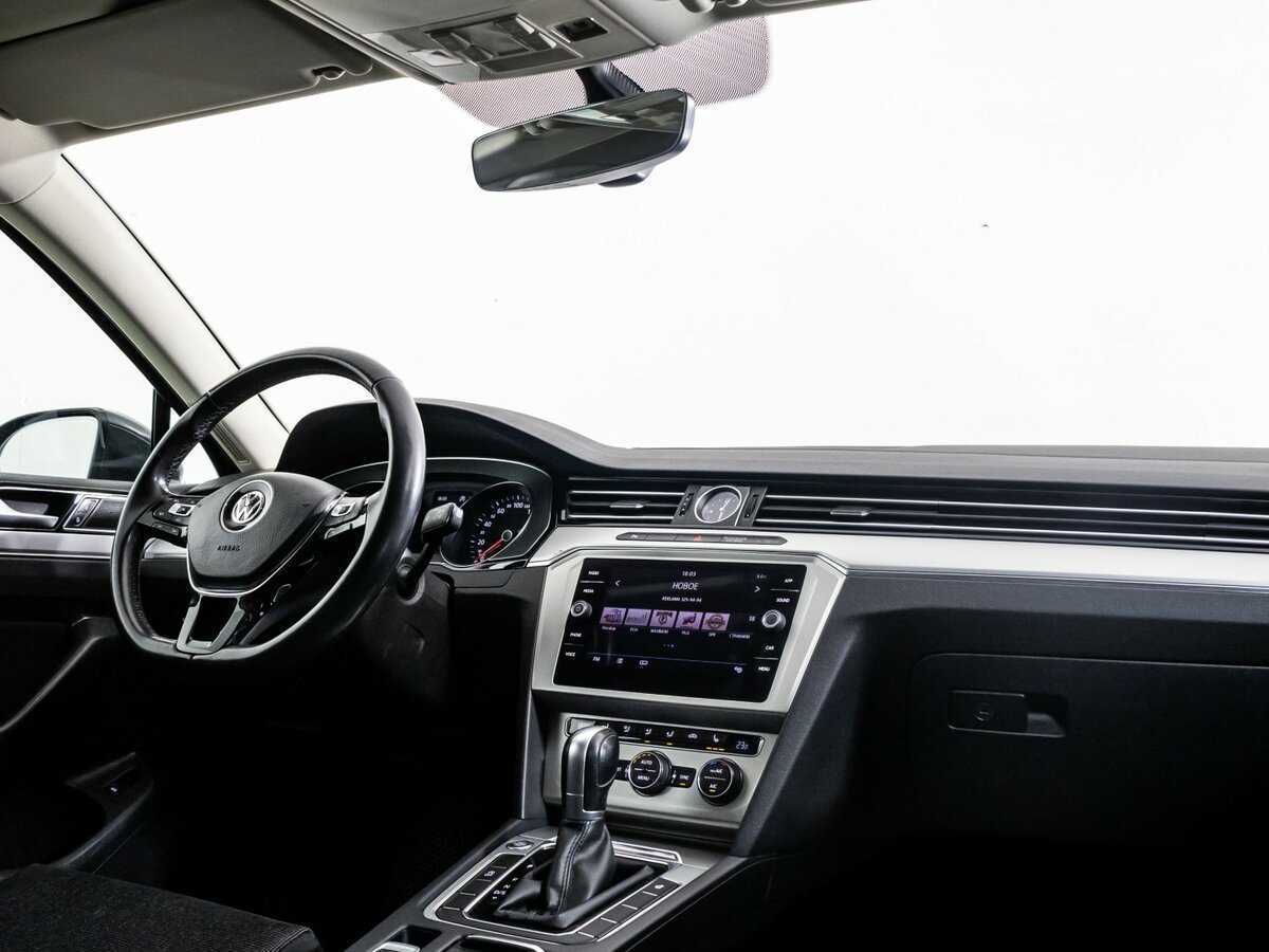 Volkswagen Passat, 2018 - Фото №6