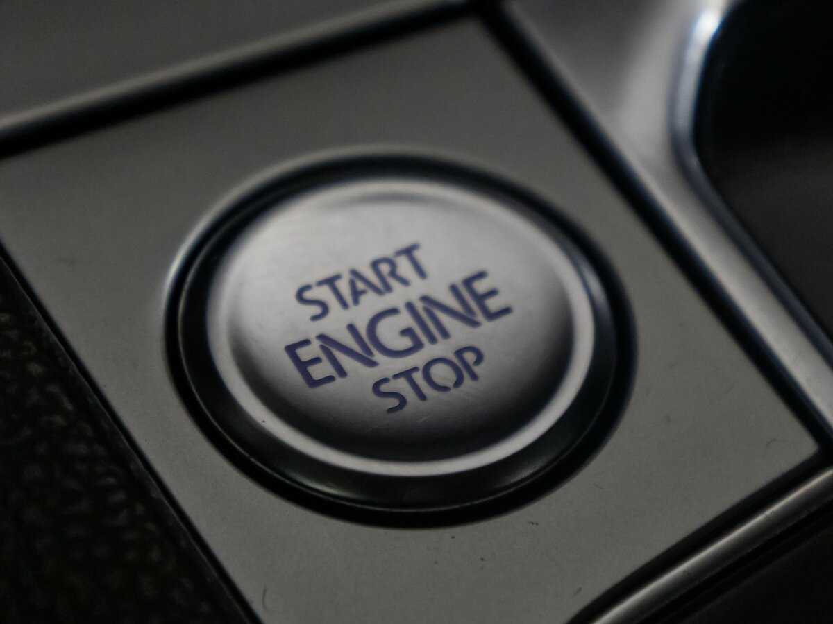 Volkswagen Passat, 2018 - Фото №12