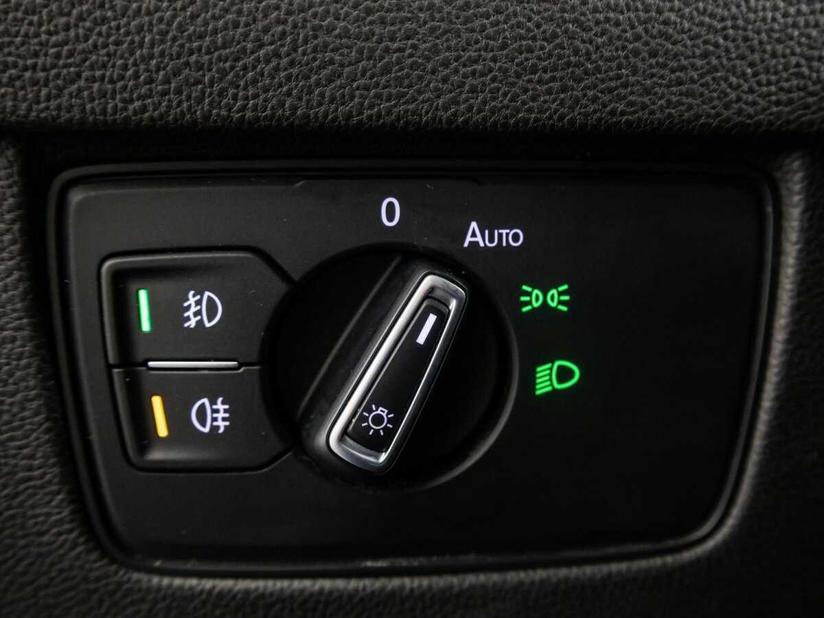 Volkswagen Passat, 2018 - Фото №16