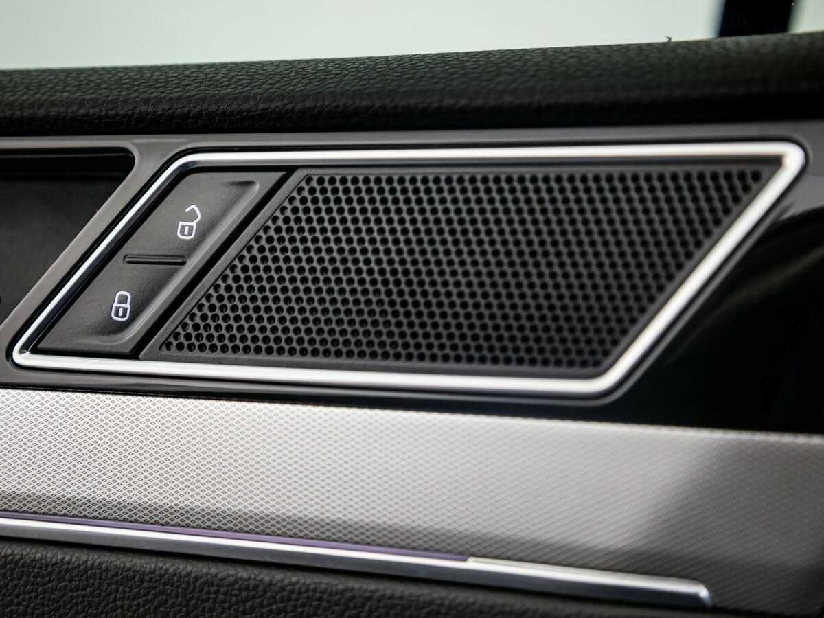 Volkswagen Passat, 2018 - Фото №17