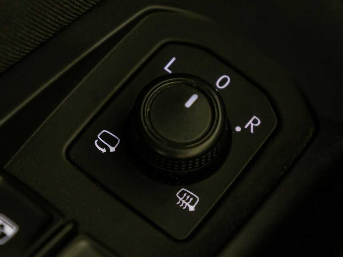 Volkswagen Passat, 2018 - Фото №19