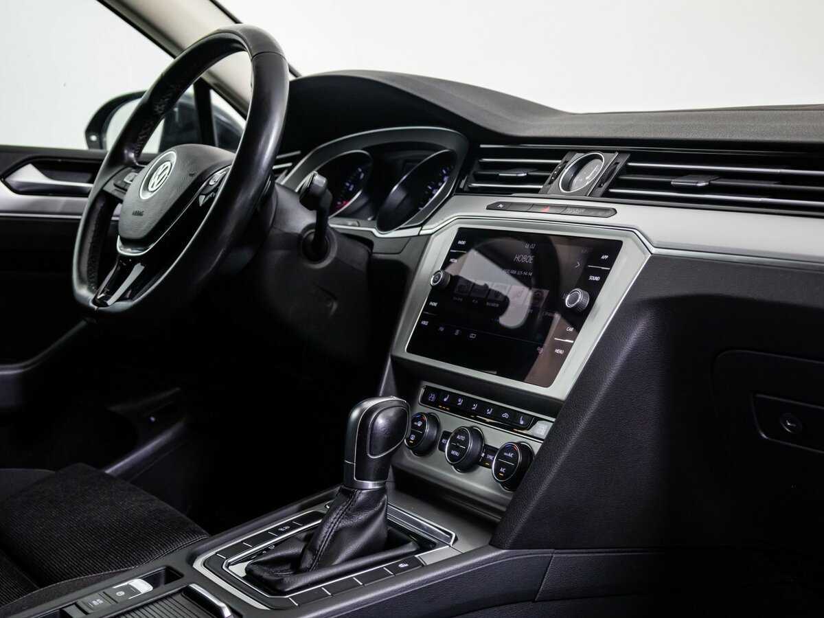 Volkswagen Passat, 2018 - Фото №21