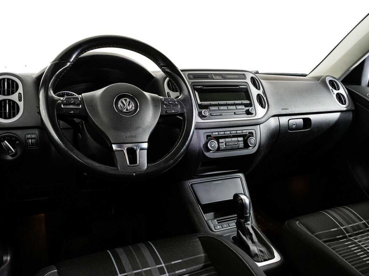 Volkswagen Tiguan, 2015 - Фото №8