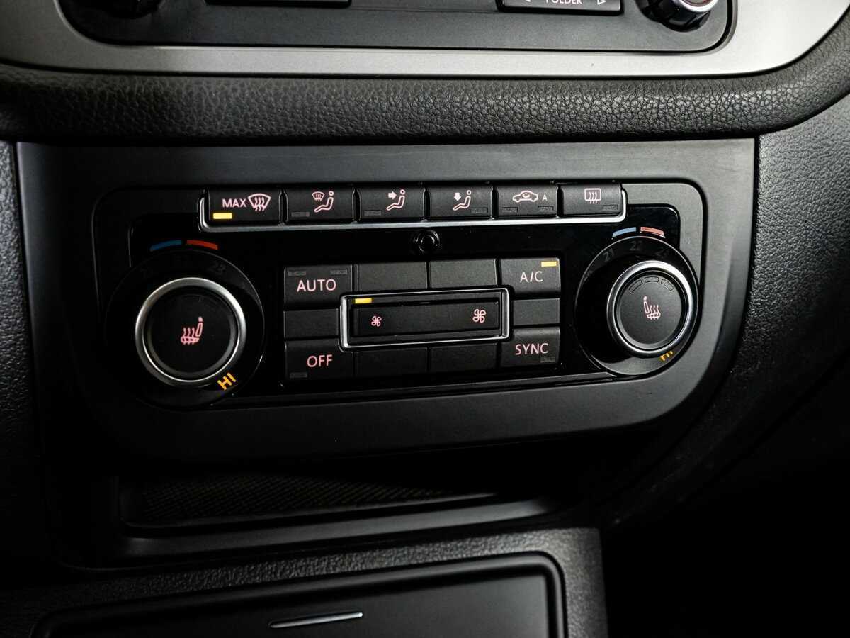 Volkswagen Tiguan, 2015 - Фото №12