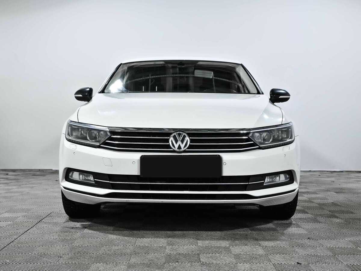 Volkswagen Passat, 2015 - Фото №1