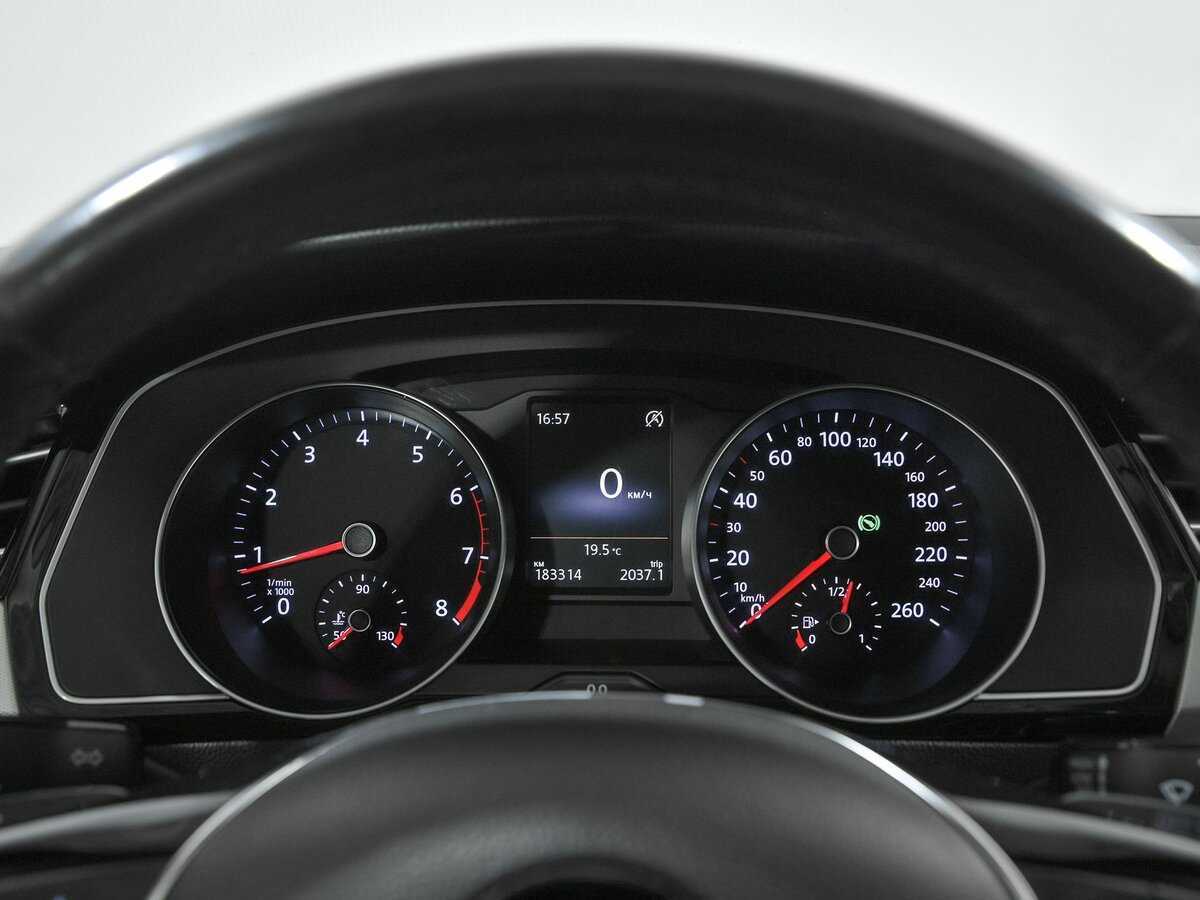 Volkswagen Passat, 2015 - Фото №6