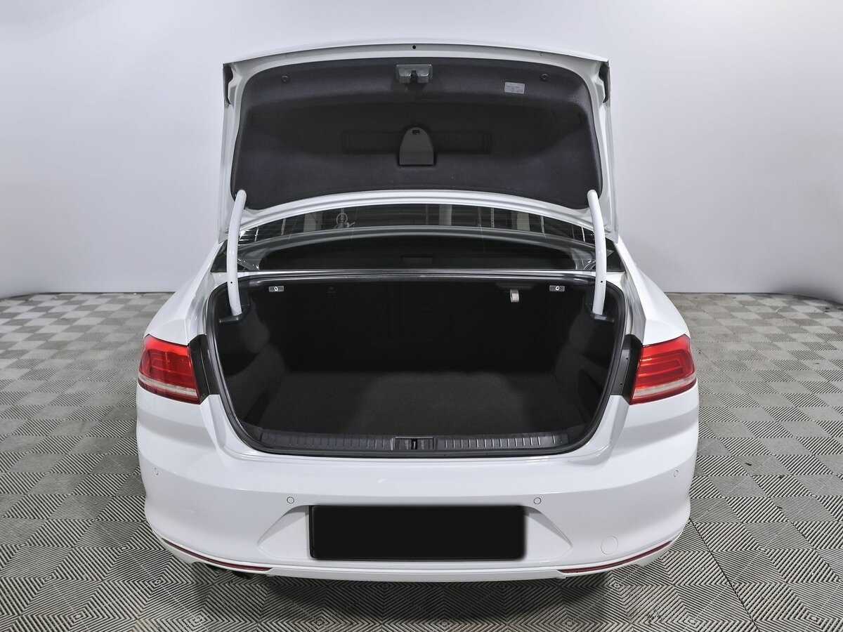 Volkswagen Passat, 2015 - Фото №17