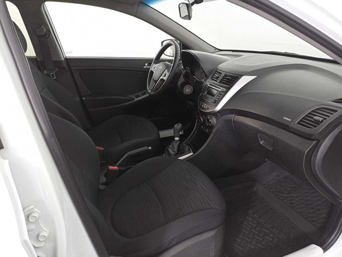 Hyundai Solaris, 2015 - Фото №10