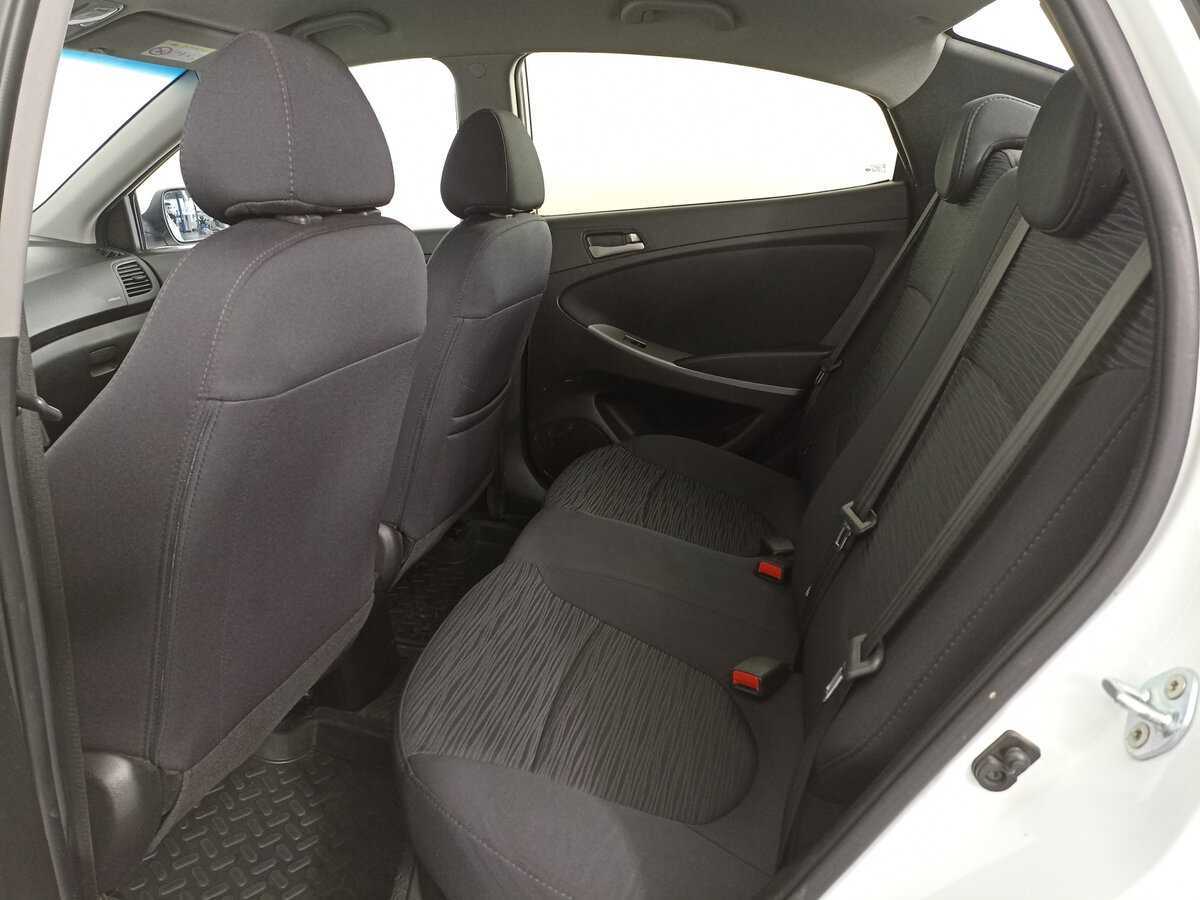 Hyundai Solaris, 2015 - Фото №11