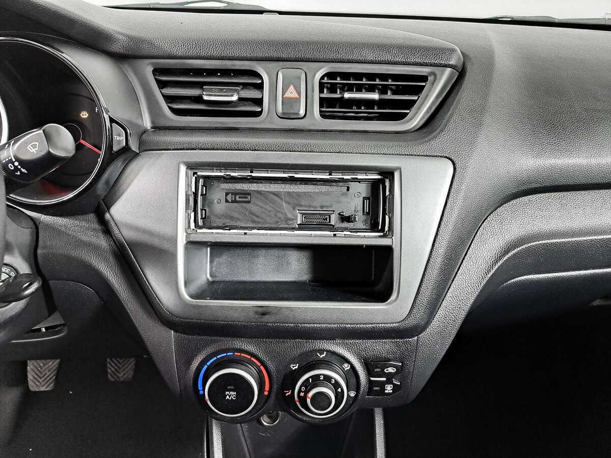 Kia Rio, 2013 - Фото №12