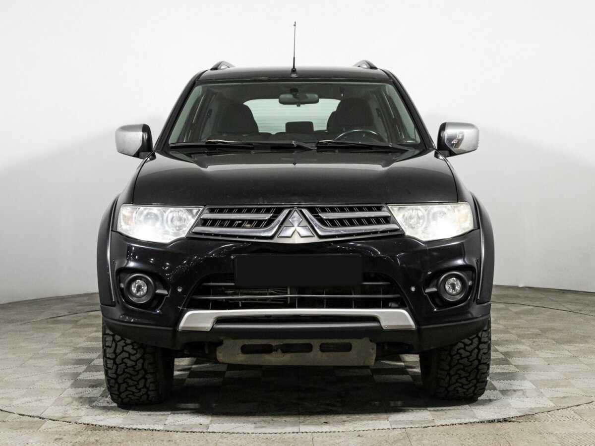 Mitsubishi Pajero Sport, 2013 - Фото №1