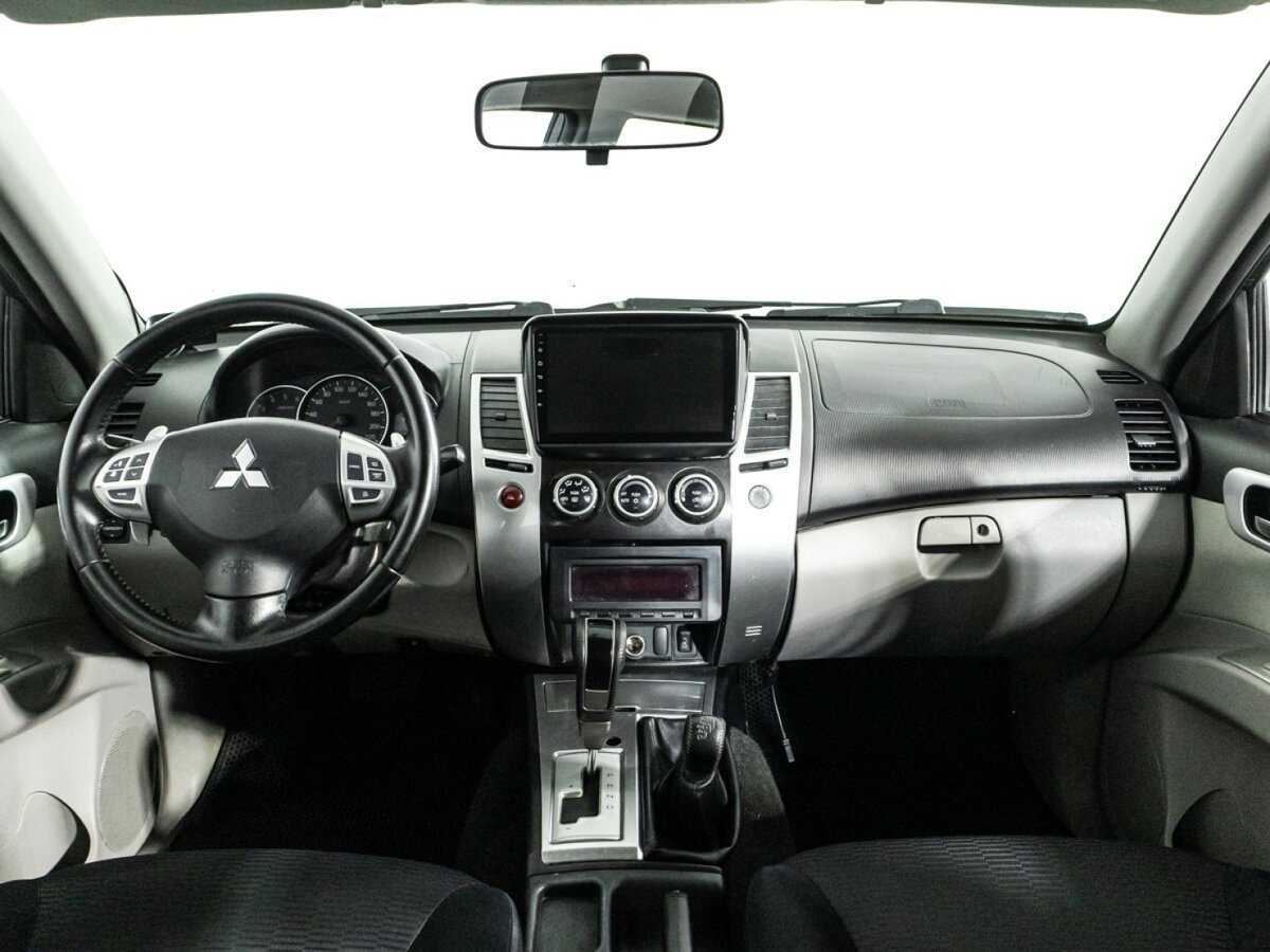 Mitsubishi Pajero Sport, 2013 - Фото №12