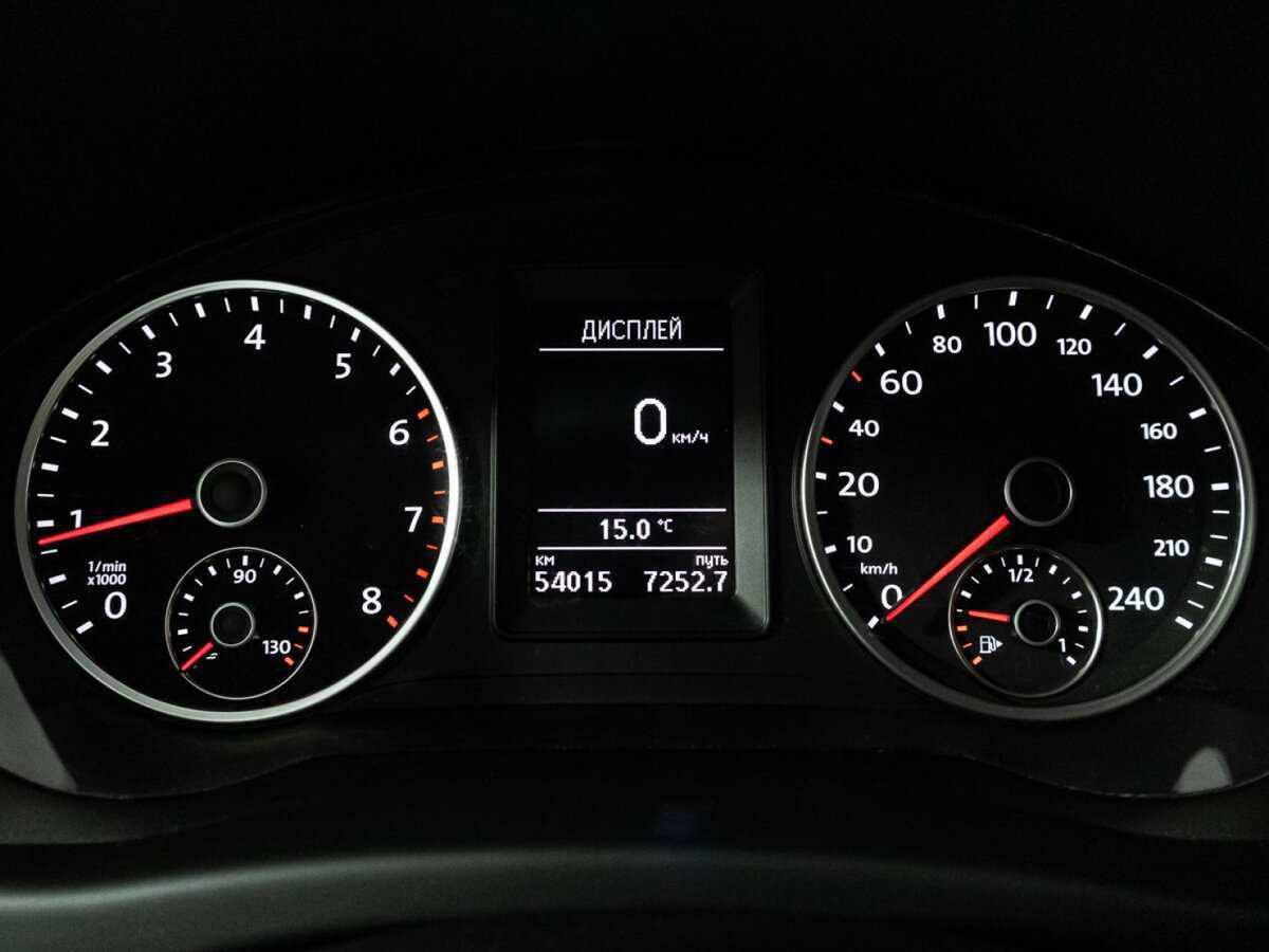 Volkswagen Tiguan, 2015 - Фото №11