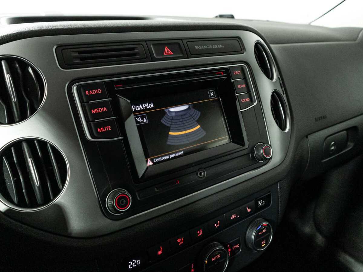 Volkswagen Tiguan, 2015 - Фото №15