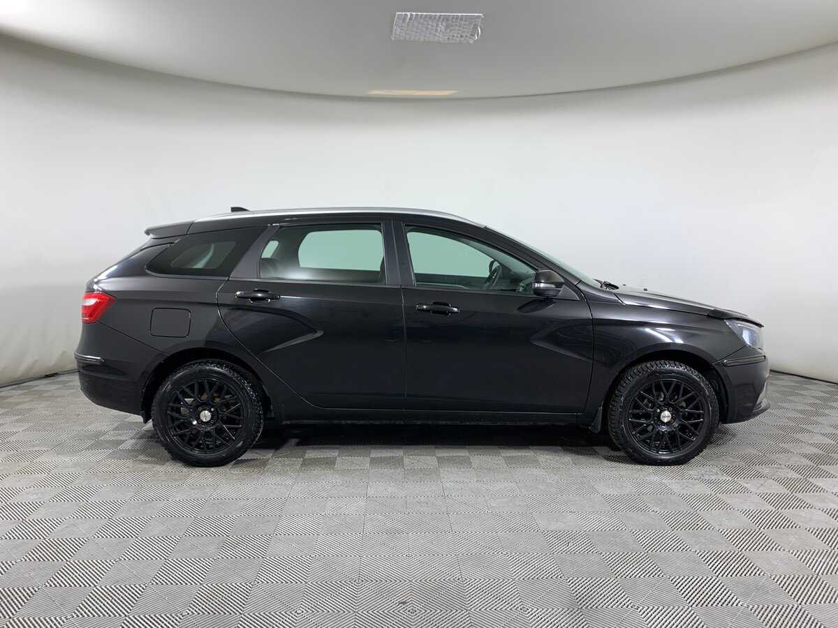 Lada (ВАЗ) Vesta SW, 2018 - Фото №3