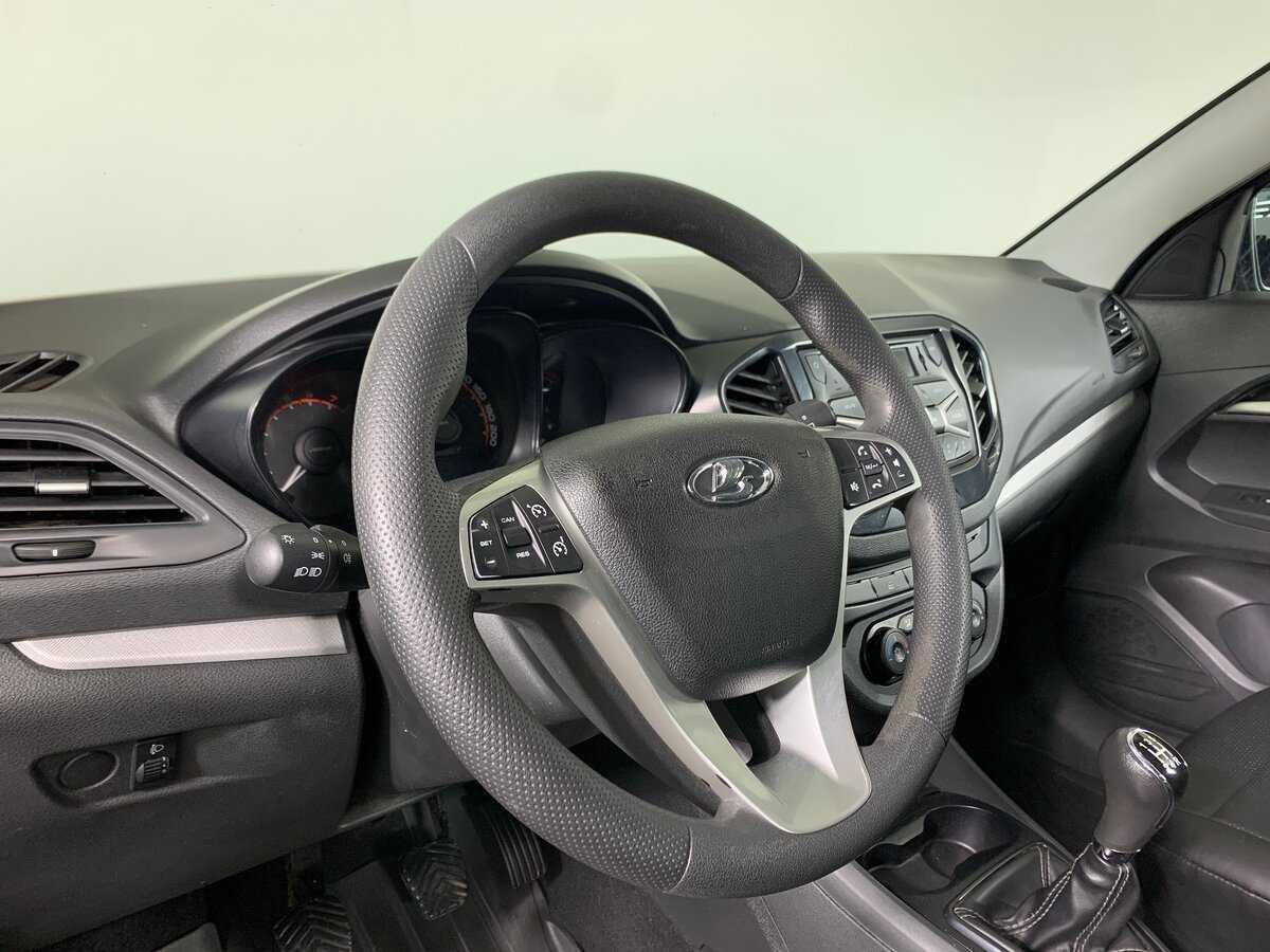 Lada (ВАЗ) Vesta SW, 2018 - Фото №11