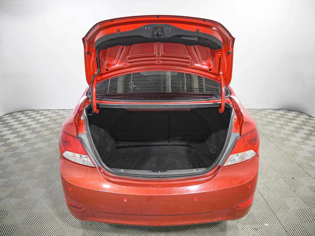 Hyundai Solaris, 2012 - Фото №12